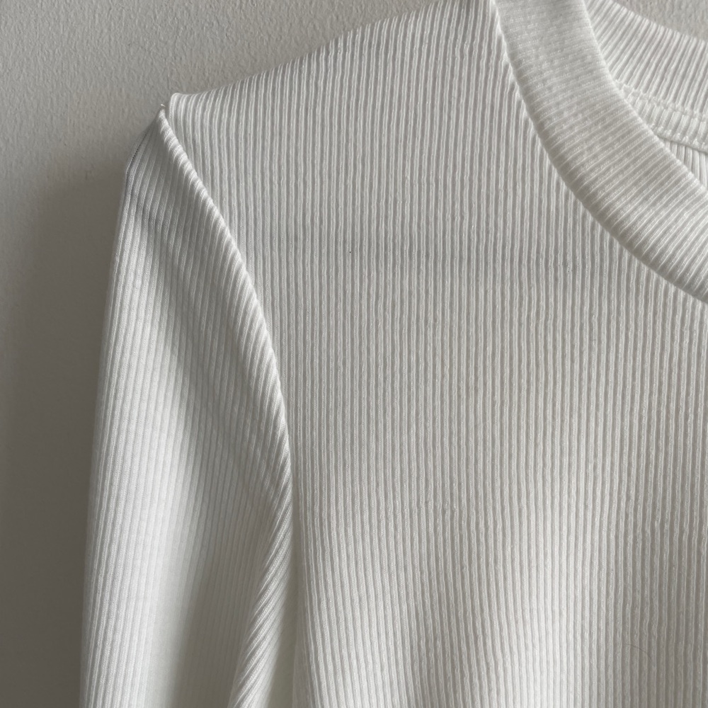 Sold  ZARA RIBBED GATHER DETAIL TOP - Picture 11 of 12